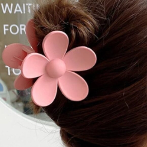 𝅺2 for $15 Flower Claw Clip NWOT - Picture 1 of 6